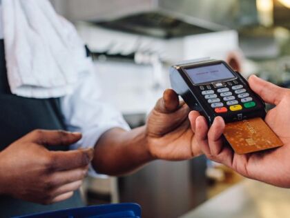 Novo decreto altera regras do vale-alimentação e vale-refeição; veja o que muda para trabalhadores e comércios